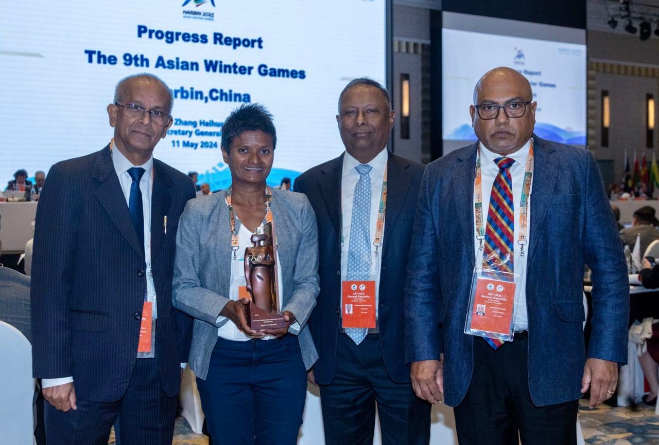 OCA presents IOC award to Sri Lankan climber Jayanthi Kuru-Utumpala